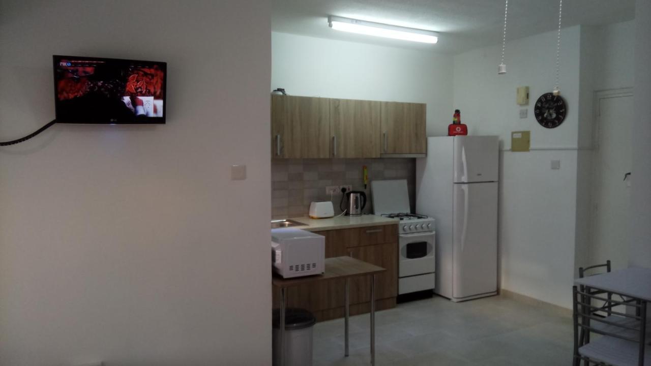 Lca4 Flat For You Apartment Larnaca Dış mekan fotoğraf