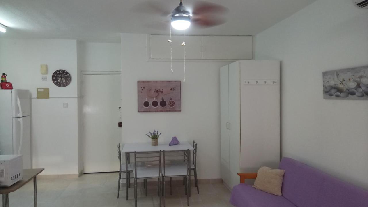 Lca4 Flat For You Apartment Larnaca Dış mekan fotoğraf